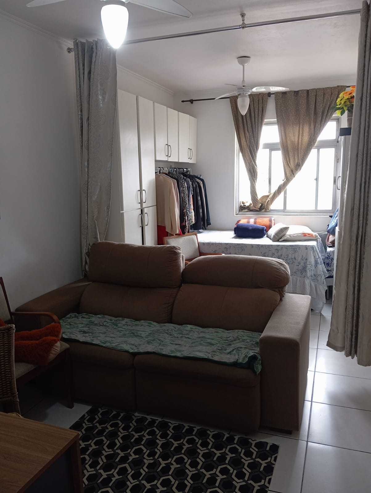 Apartamento à venda com 1 quarto, 34m² - Foto 2