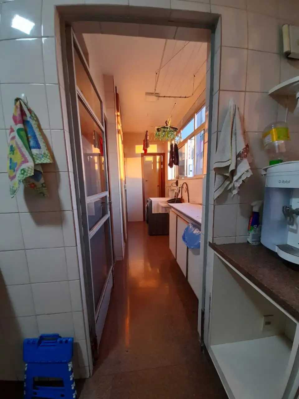 Apartamento à venda com 4 quartos, 130m² - Foto 8