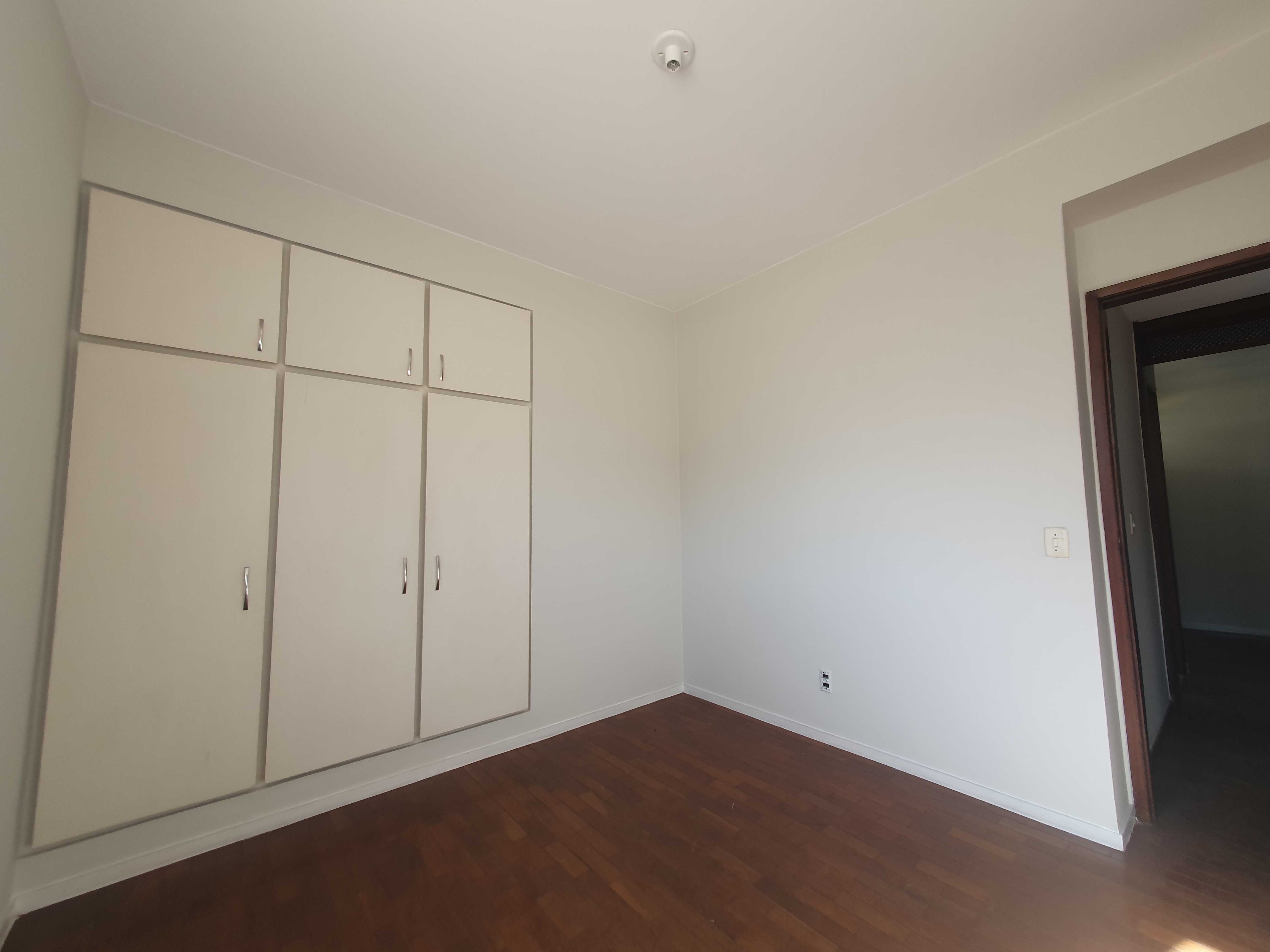 Apartamento à venda com 3 quartos, 100m² - Foto 8