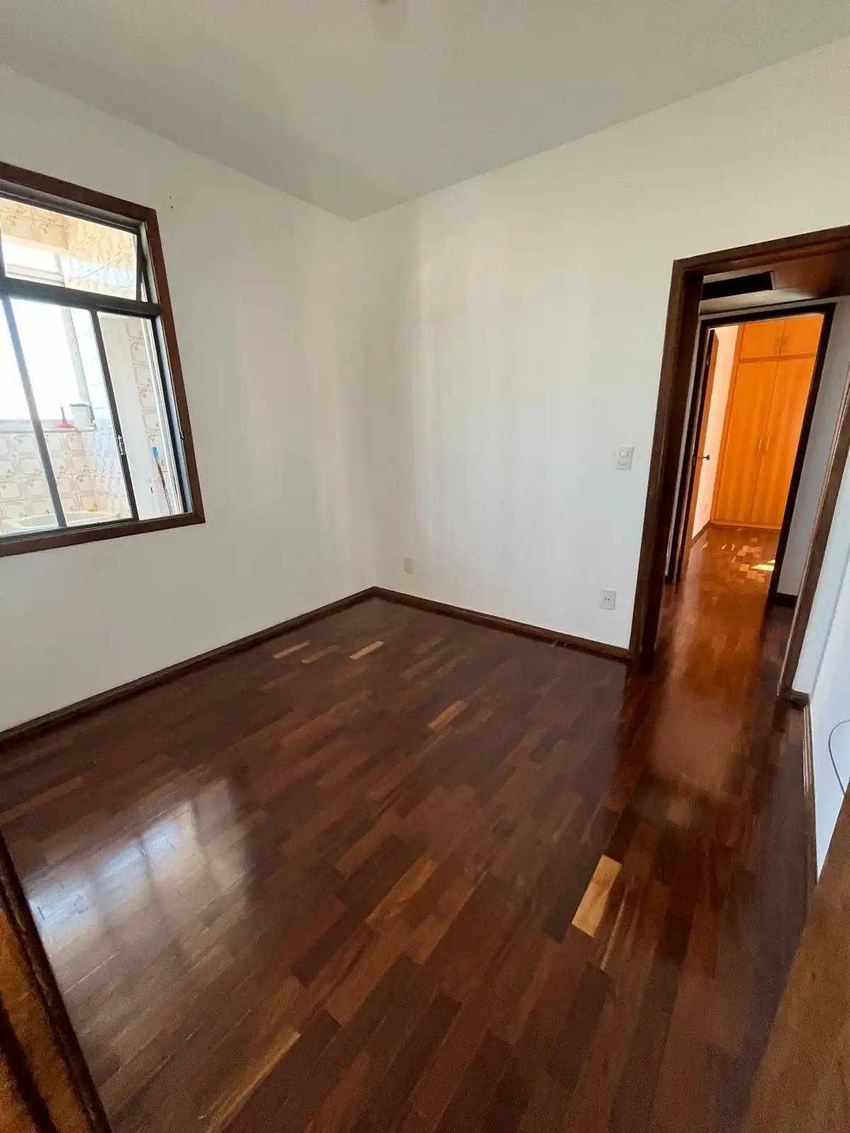 Apartamento à venda com 3 quartos, 100m² - Foto 5