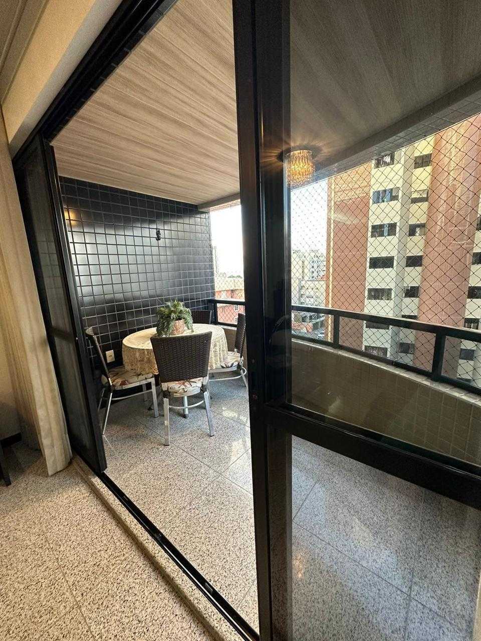 Apartamento à venda com 3 quartos, 138m² - Foto 6