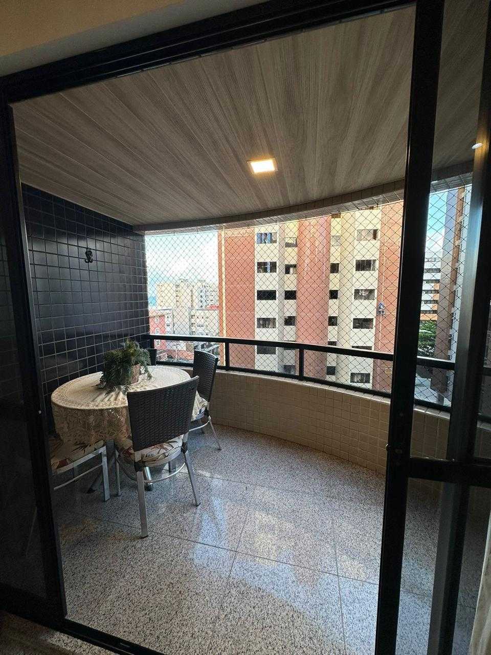 Apartamento à venda com 3 quartos, 138m² - Foto 7