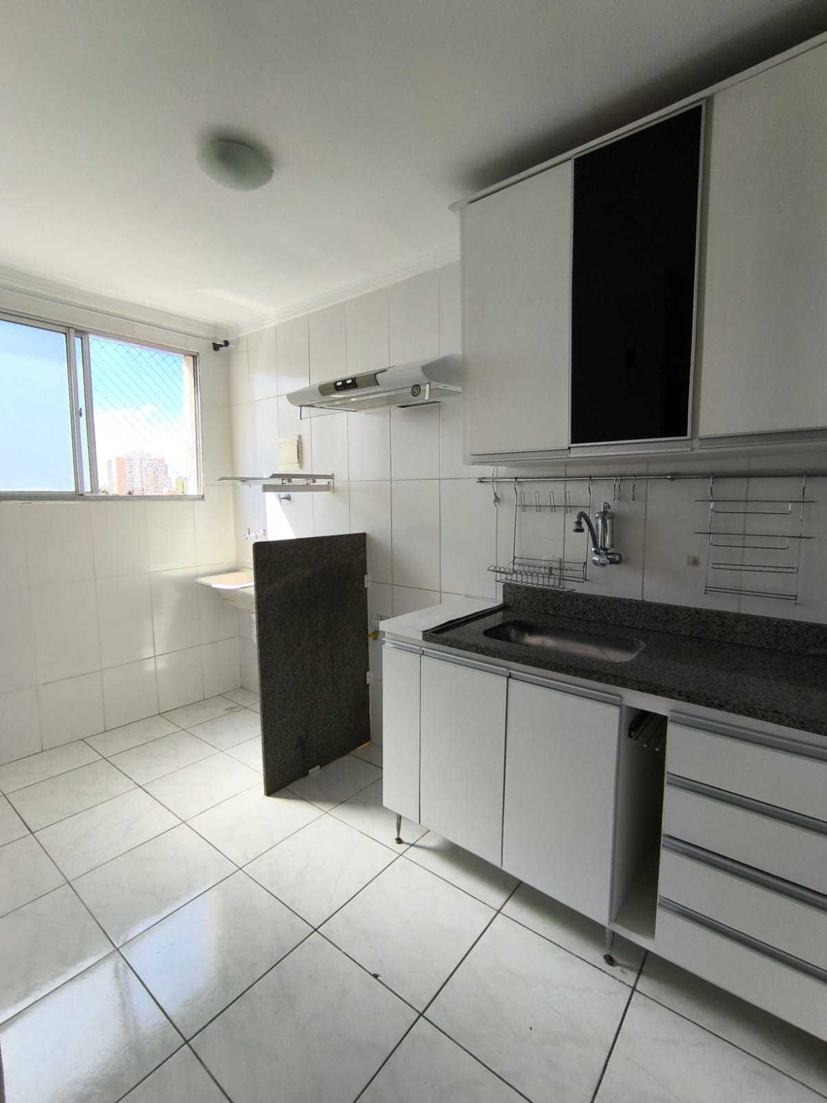 Apartamento para alugar com 2 quartos, 80m² - Foto 13