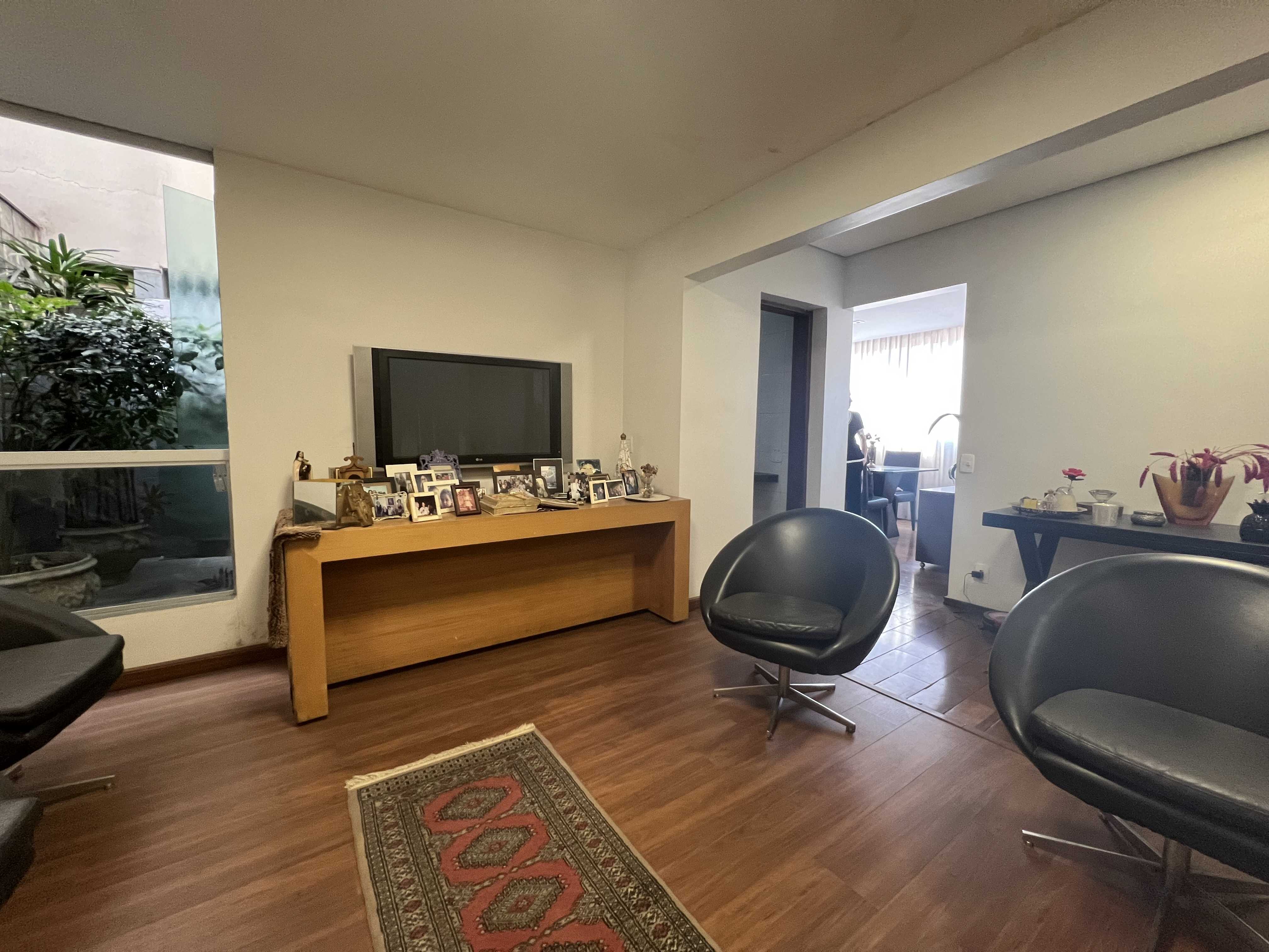 Apartamento à venda com 4 quartos, 203m² - Foto 6