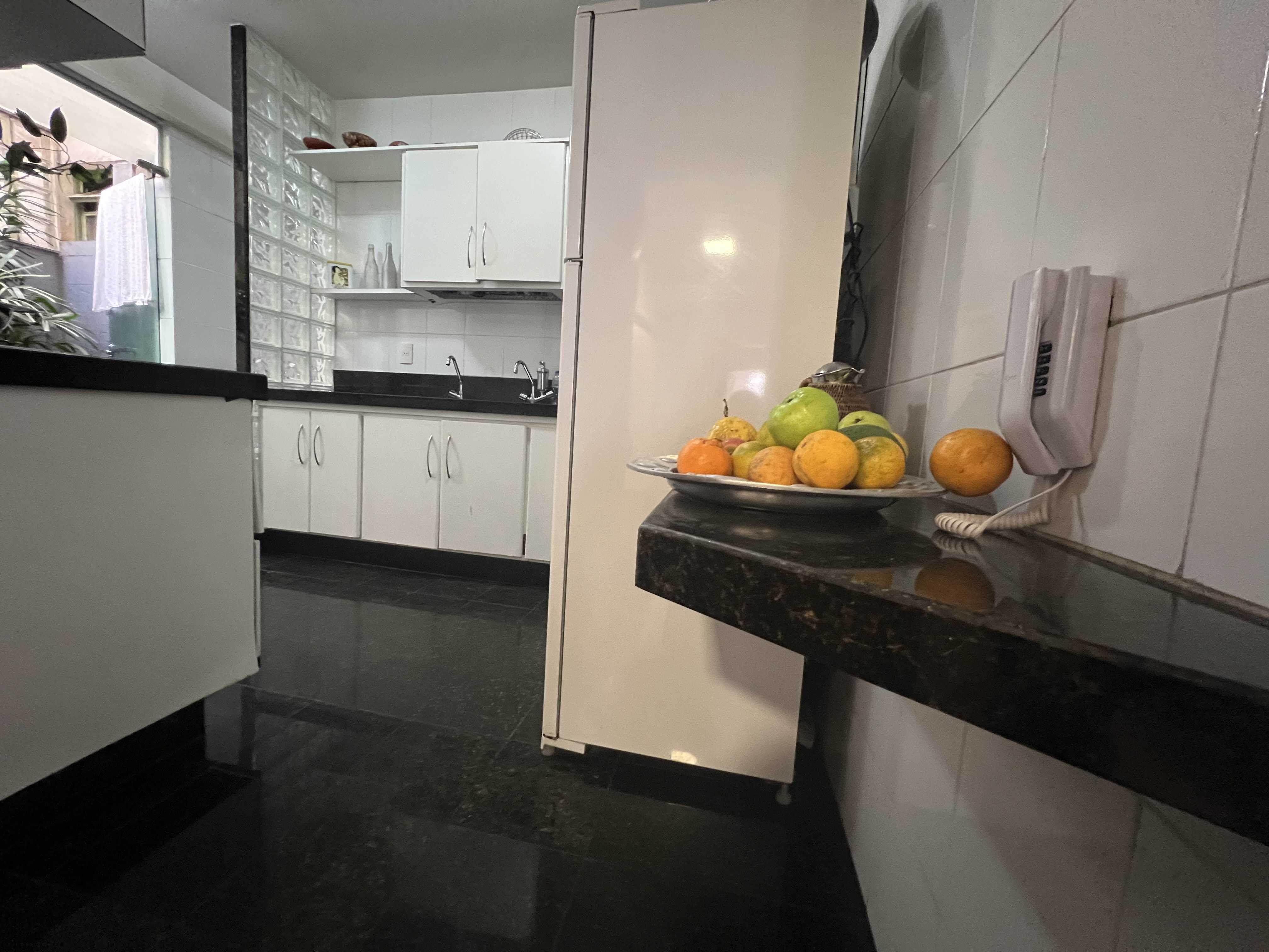 Apartamento à venda com 4 quartos, 203m² - Foto 18