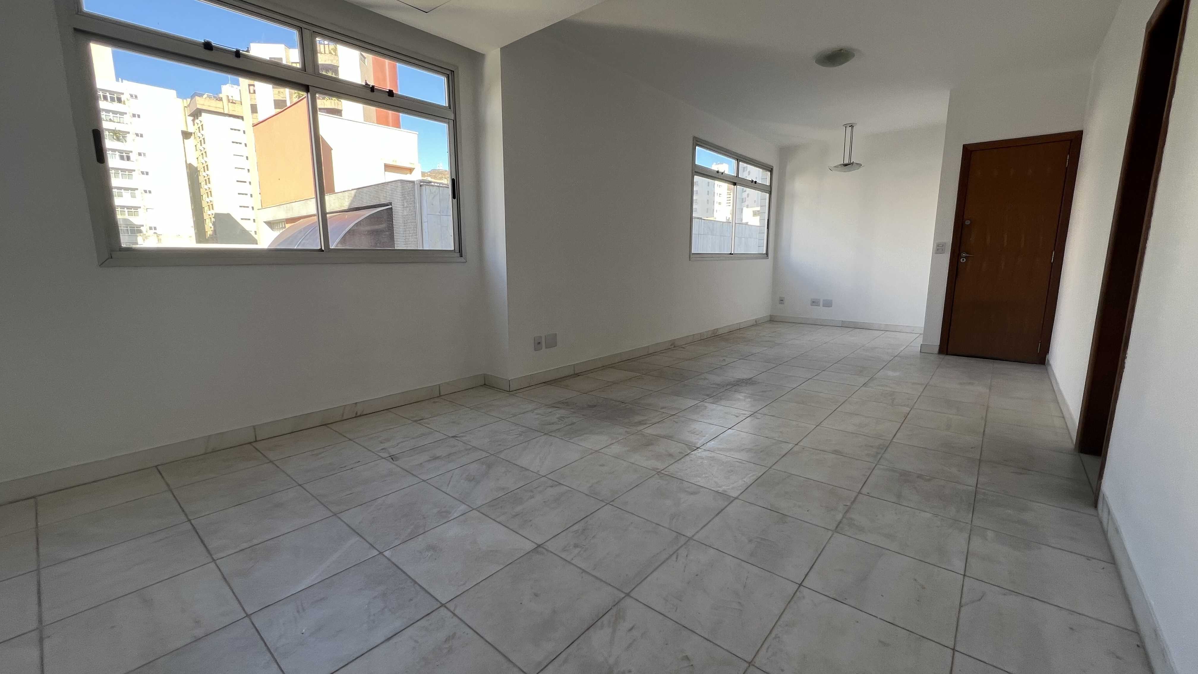 Cobertura à venda com 4 quartos, 247m² - Foto 1