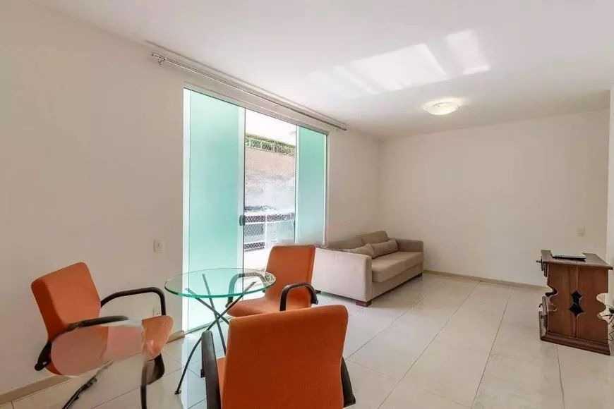 Apartamento à venda com 3 quartos, 87m² - Foto 2