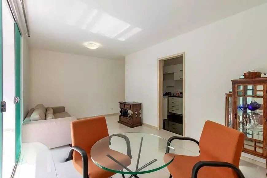 Apartamento à venda com 3 quartos, 87m² - Foto 3