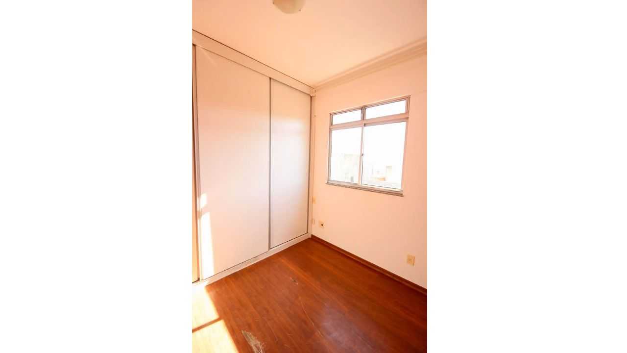 Apartamento à venda com 3 quartos, 75m² - Foto 20