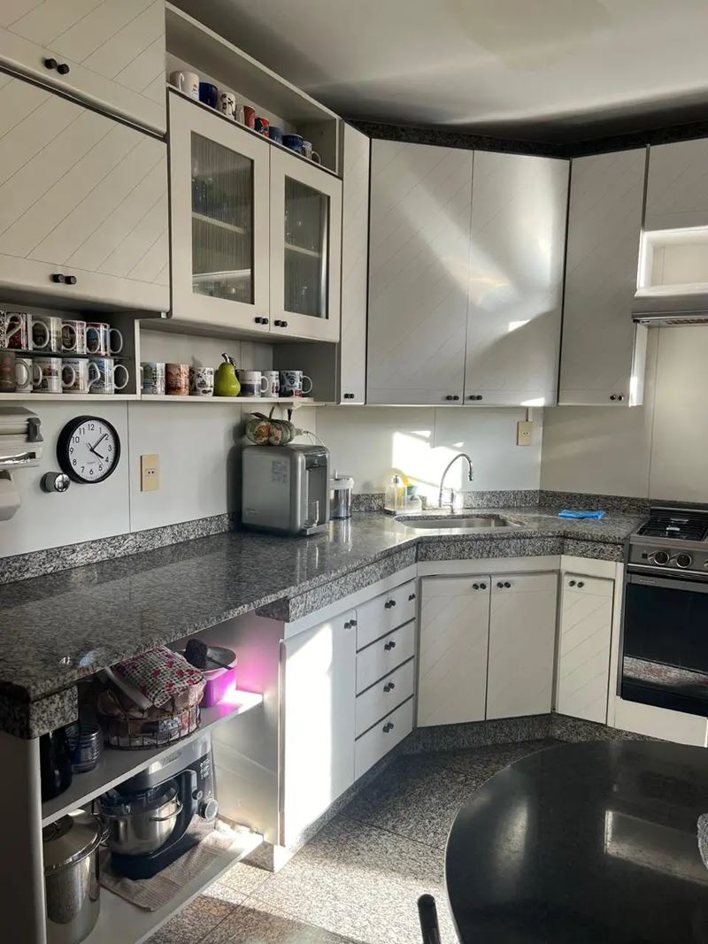 Apartamento à venda com 4 quartos, 120m² - Foto 11