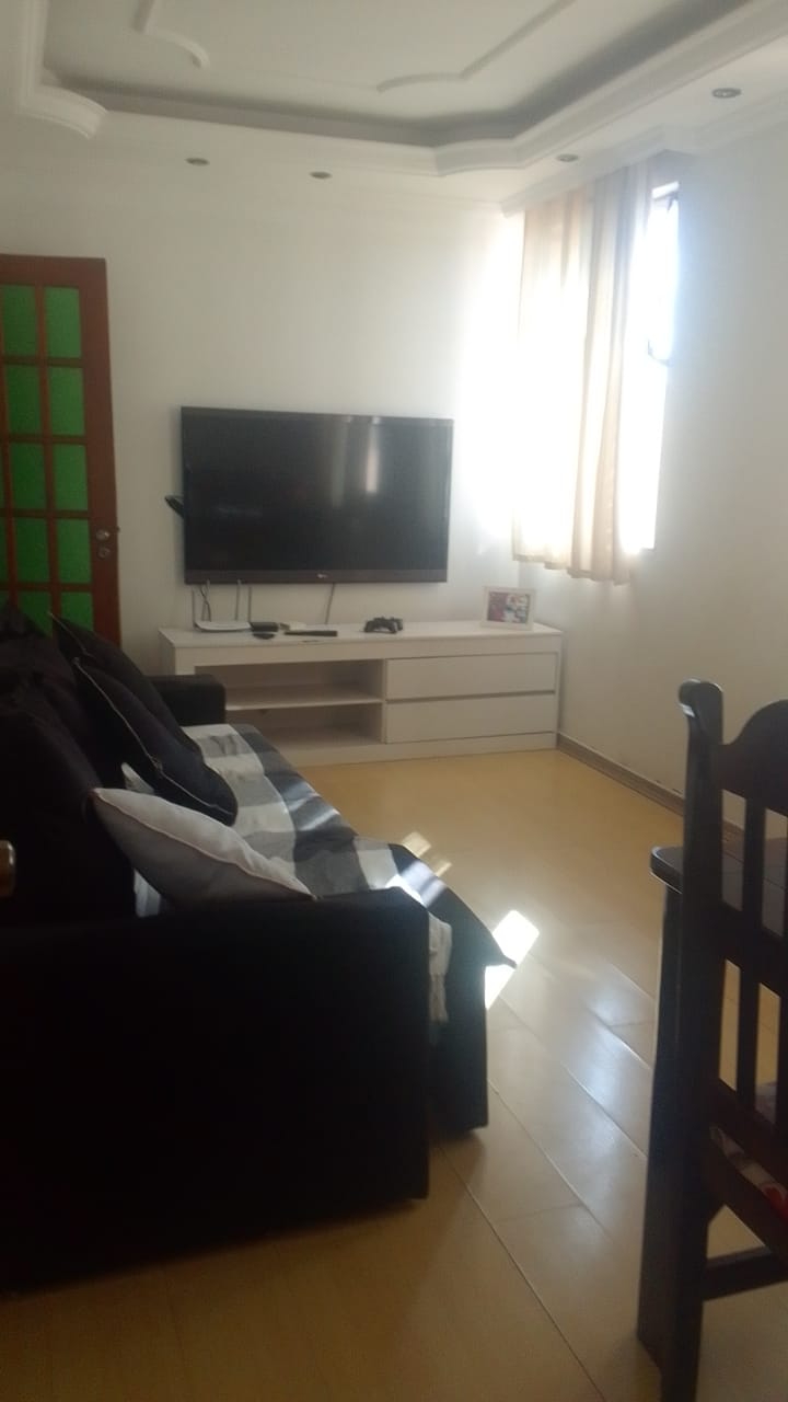 Apartamento à venda com 3 quartos, 70m² - Foto 2