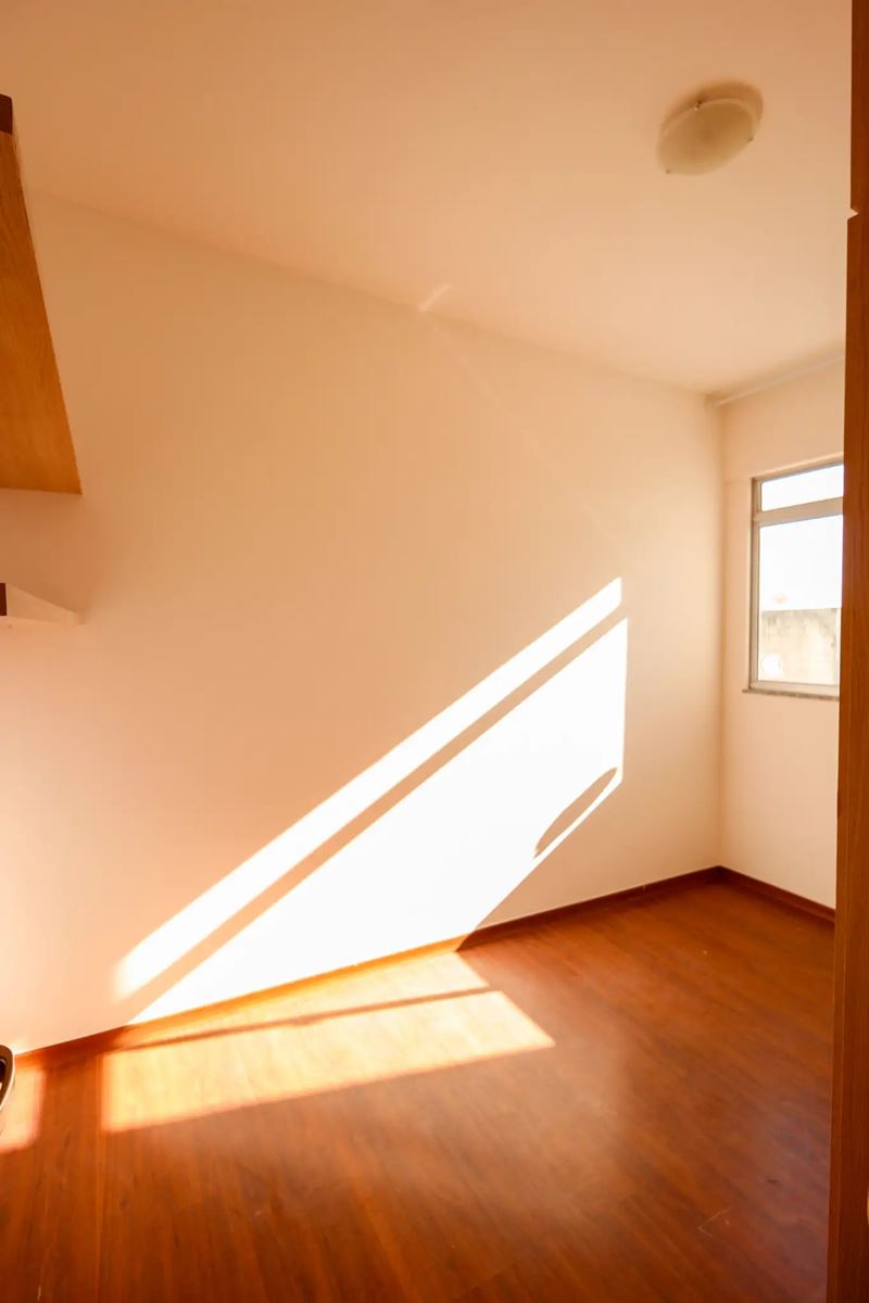 Apartamento à venda com 3 quartos, 75m² - Foto 18