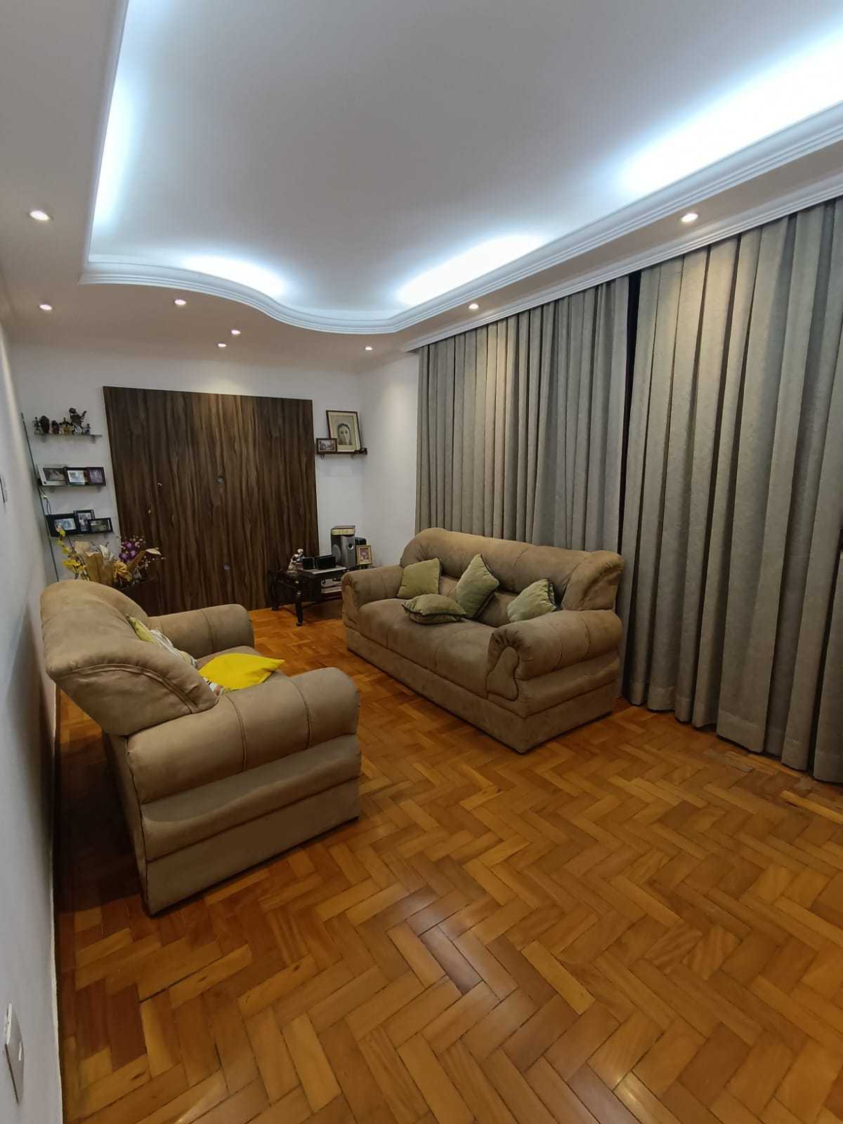 Casa à venda com 4 quartos, 462m² - Foto 1