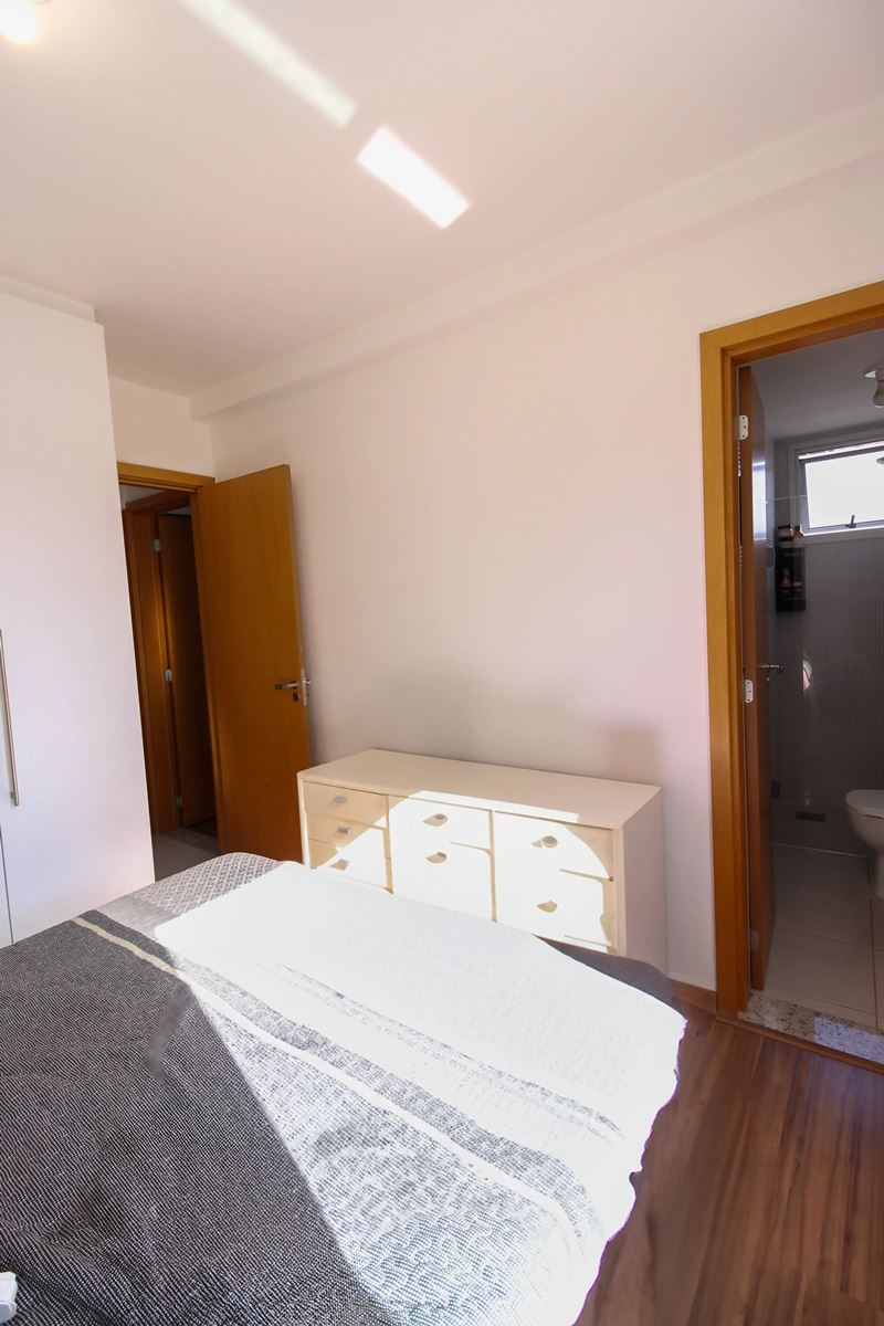 Apartamento à venda com 3 quartos, 87m² - Foto 15