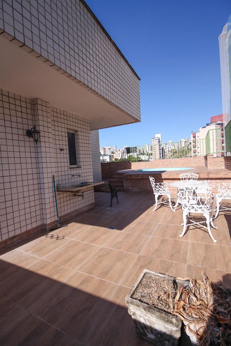 Cobertura à venda com 3 quartos, 220m² - Foto 11