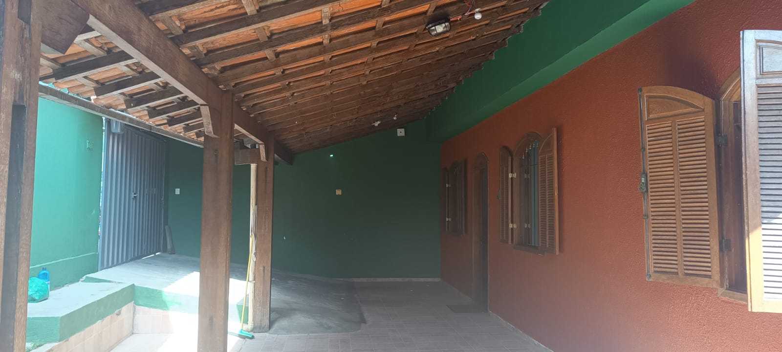 Casa à venda com 3 quartos, 254m² - Foto 1