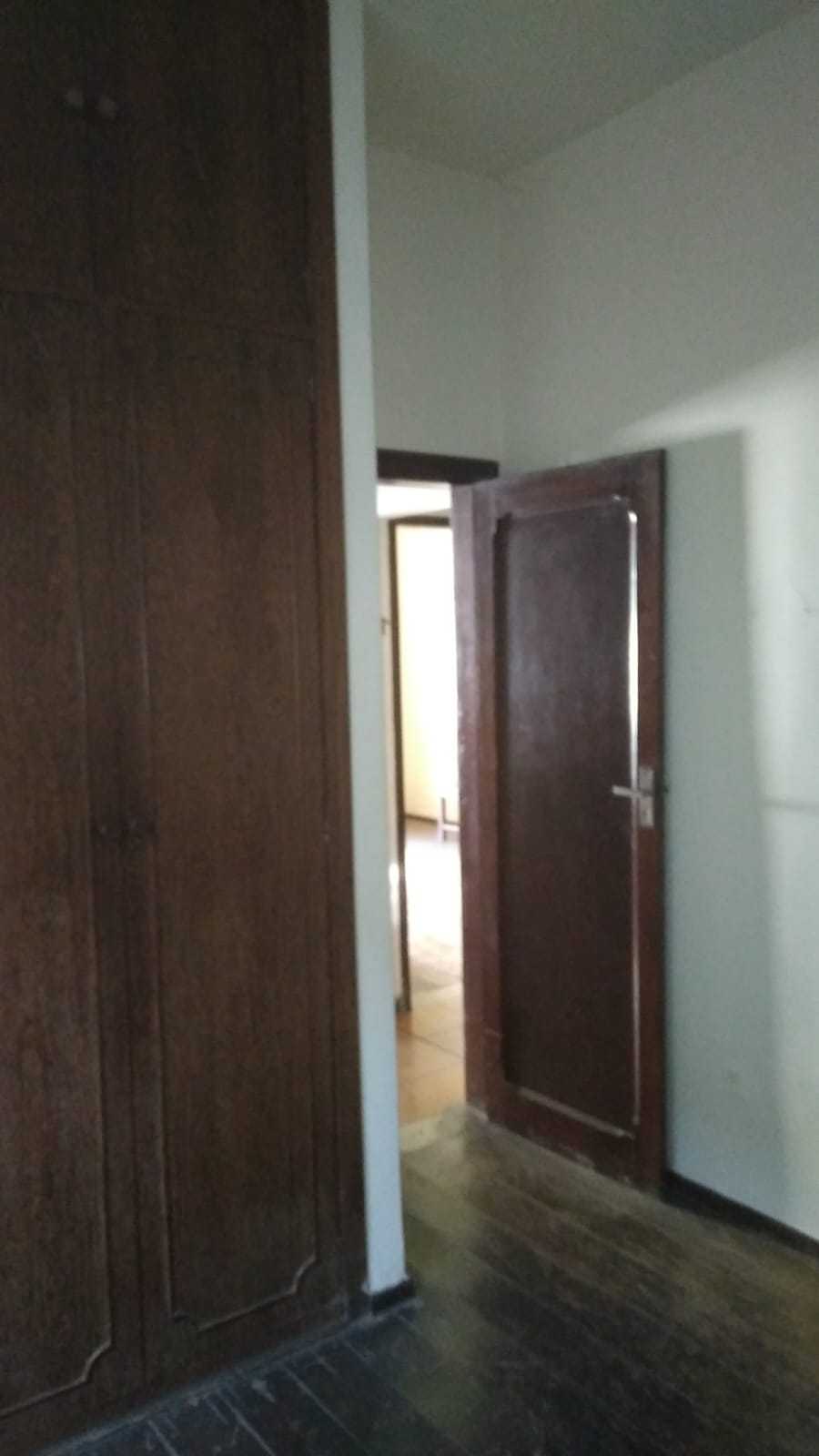 Casa à venda com 4 quartos, 150m² - Foto 9