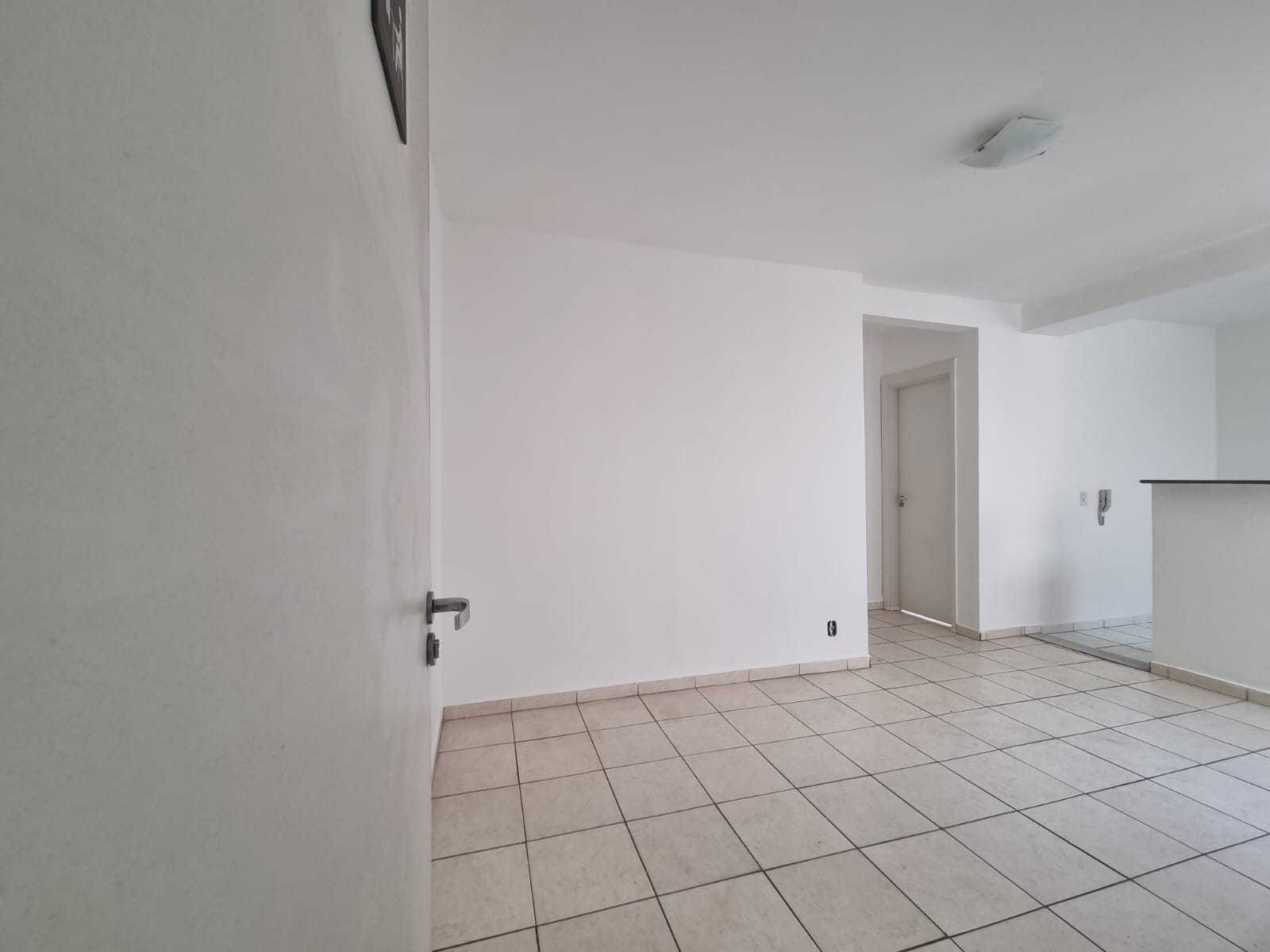 Apartamento à venda com 2 quartos, 45m² - Foto 4