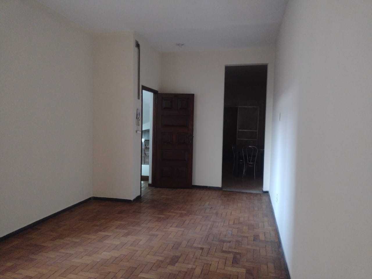 Apartamento para alugar com 3 quartos, 105m² - Foto 1