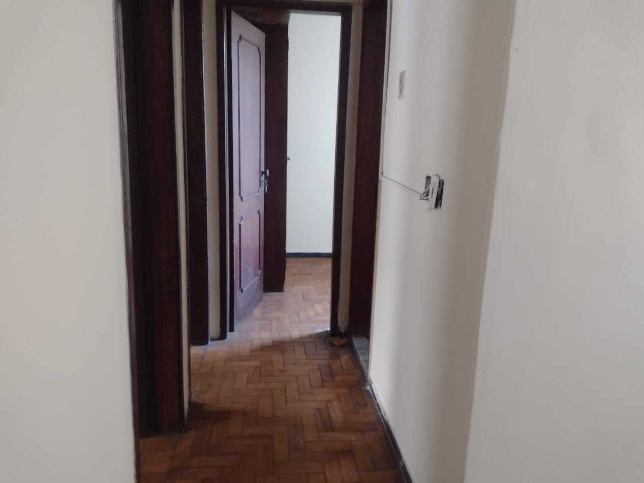 Apartamento para alugar com 3 quartos, 105m² - Foto 2