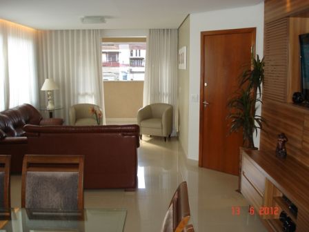 Apartamento à venda com 4 quartos, 170m² - Foto 1