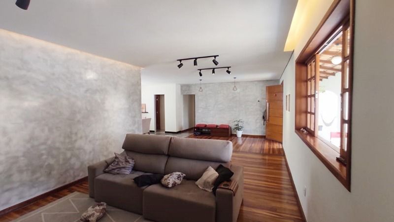 Casa para alugar com 3 quartos, 386m² - Foto 12