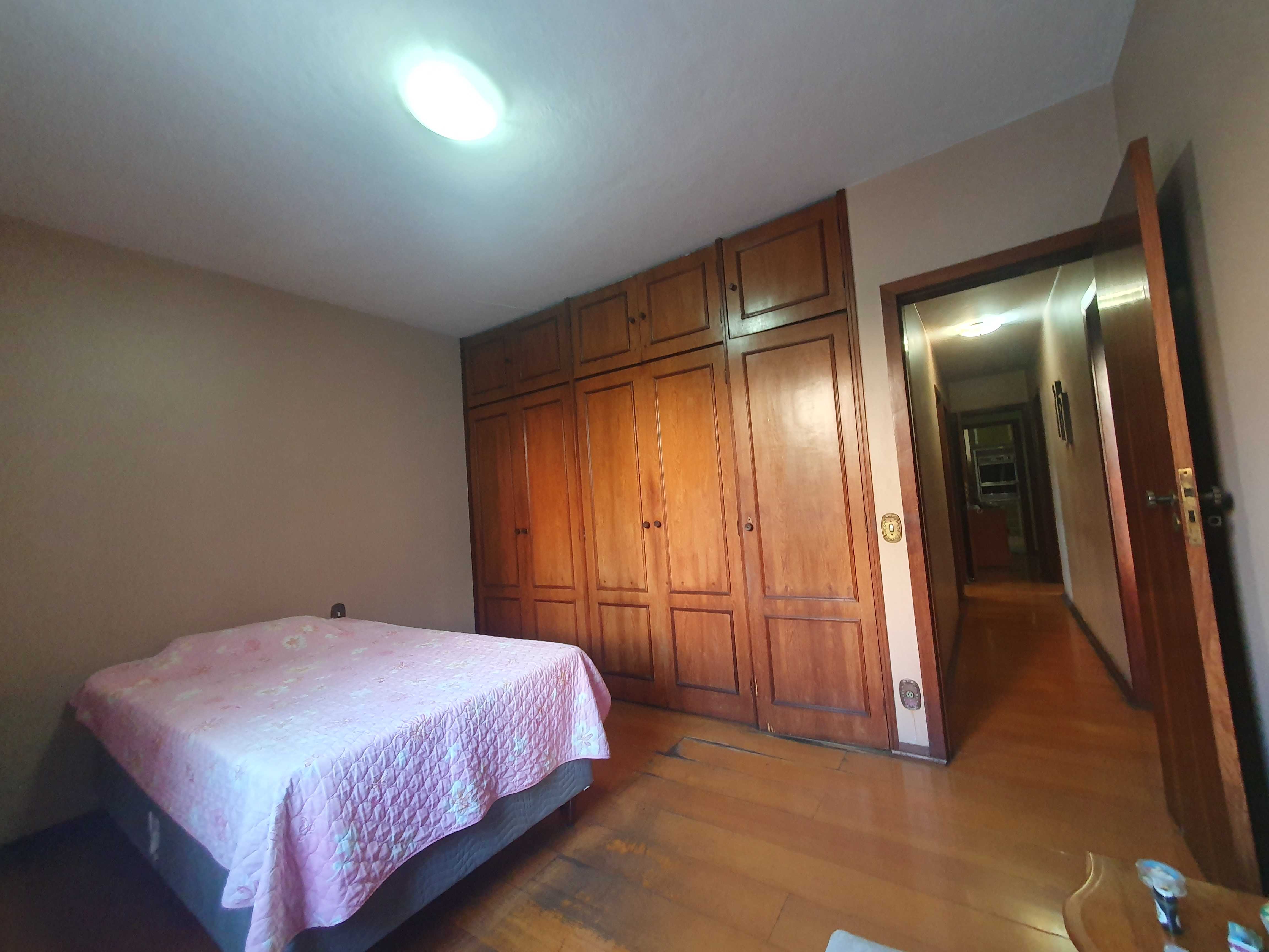 Apartamento à venda com 4 quartos, 140m² - Foto 12