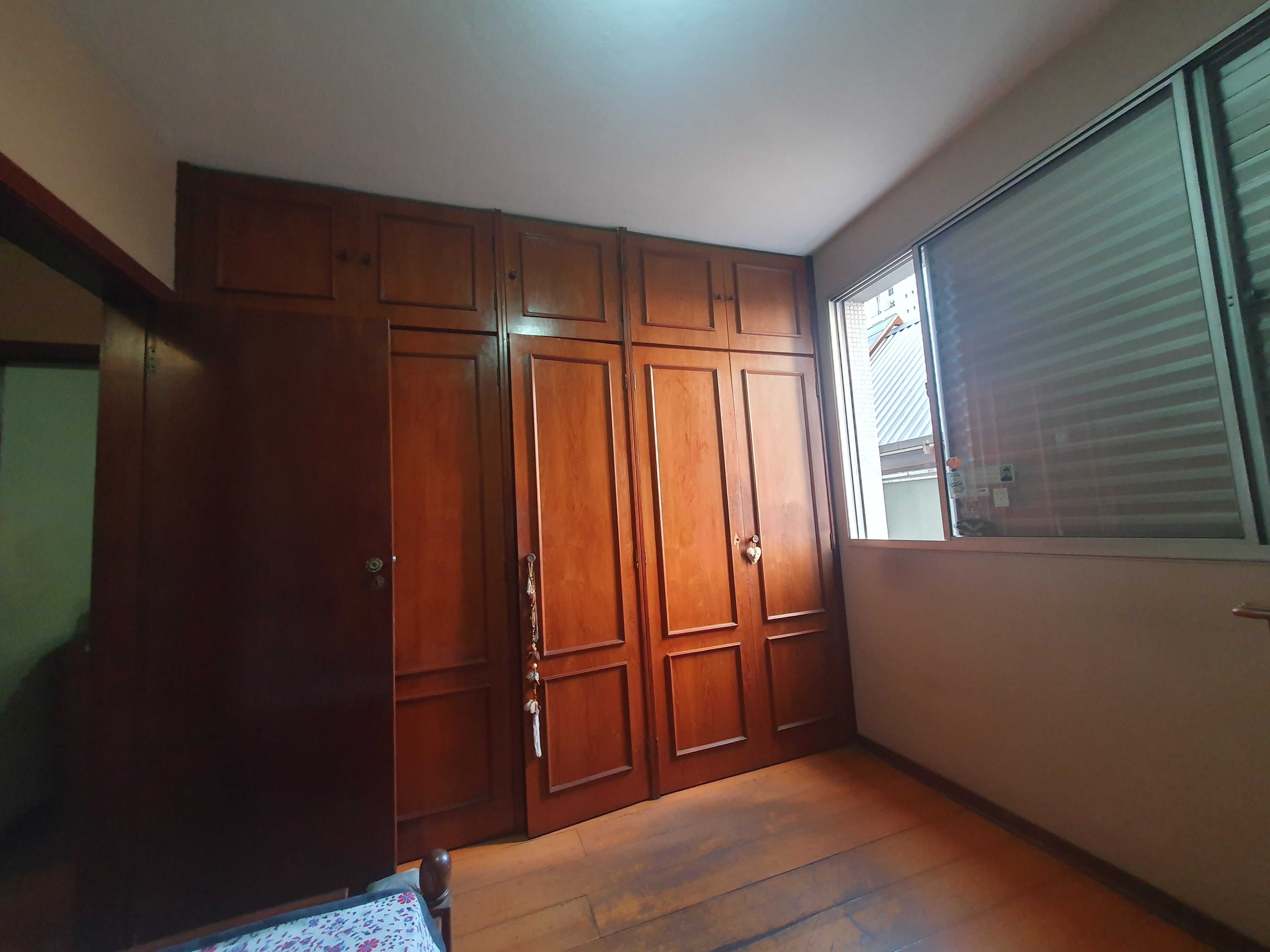 Apartamento à venda com 4 quartos, 140m² - Foto 10