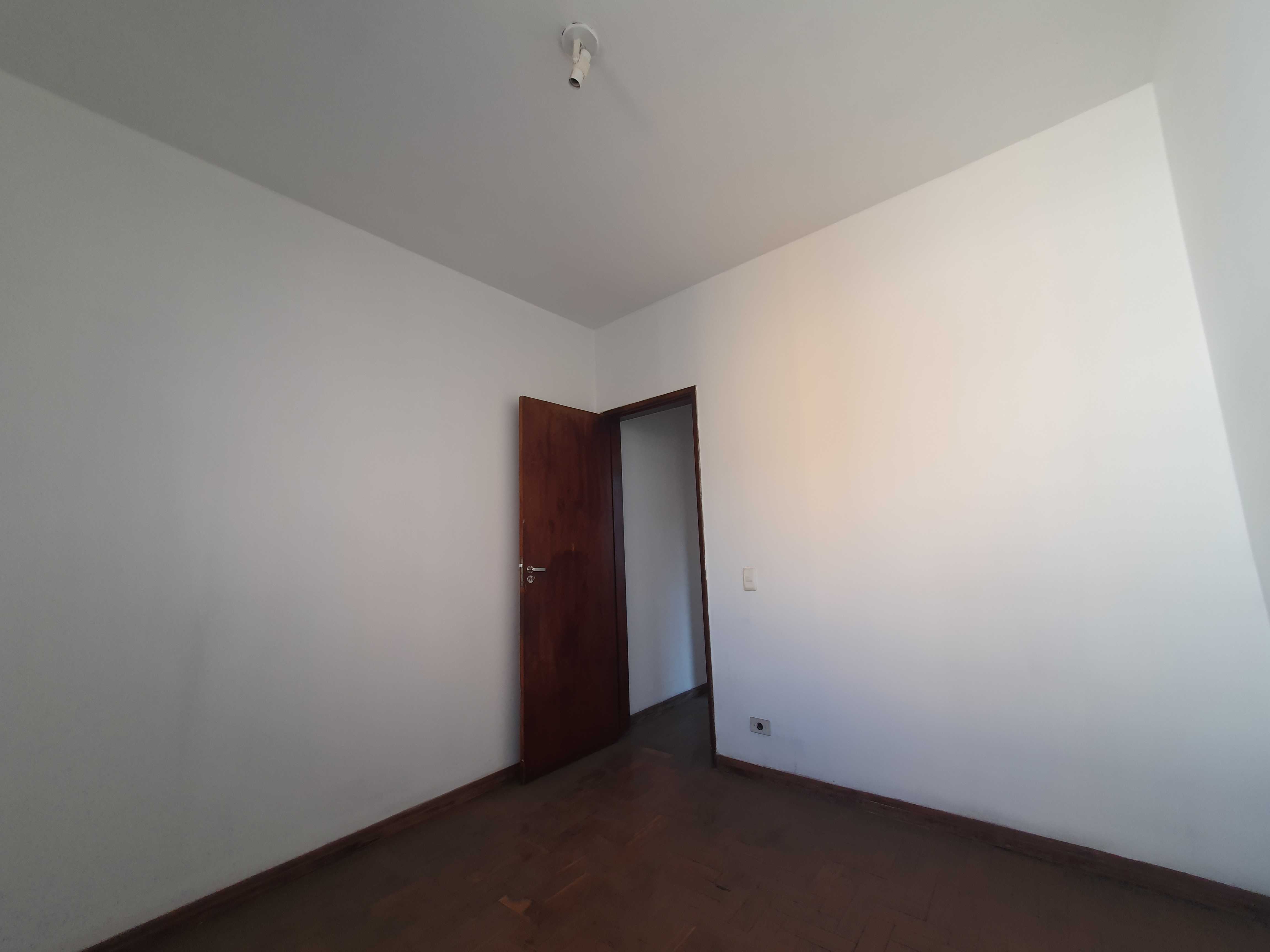 Apartamento à venda com 3 quartos, 110m² - Foto 8