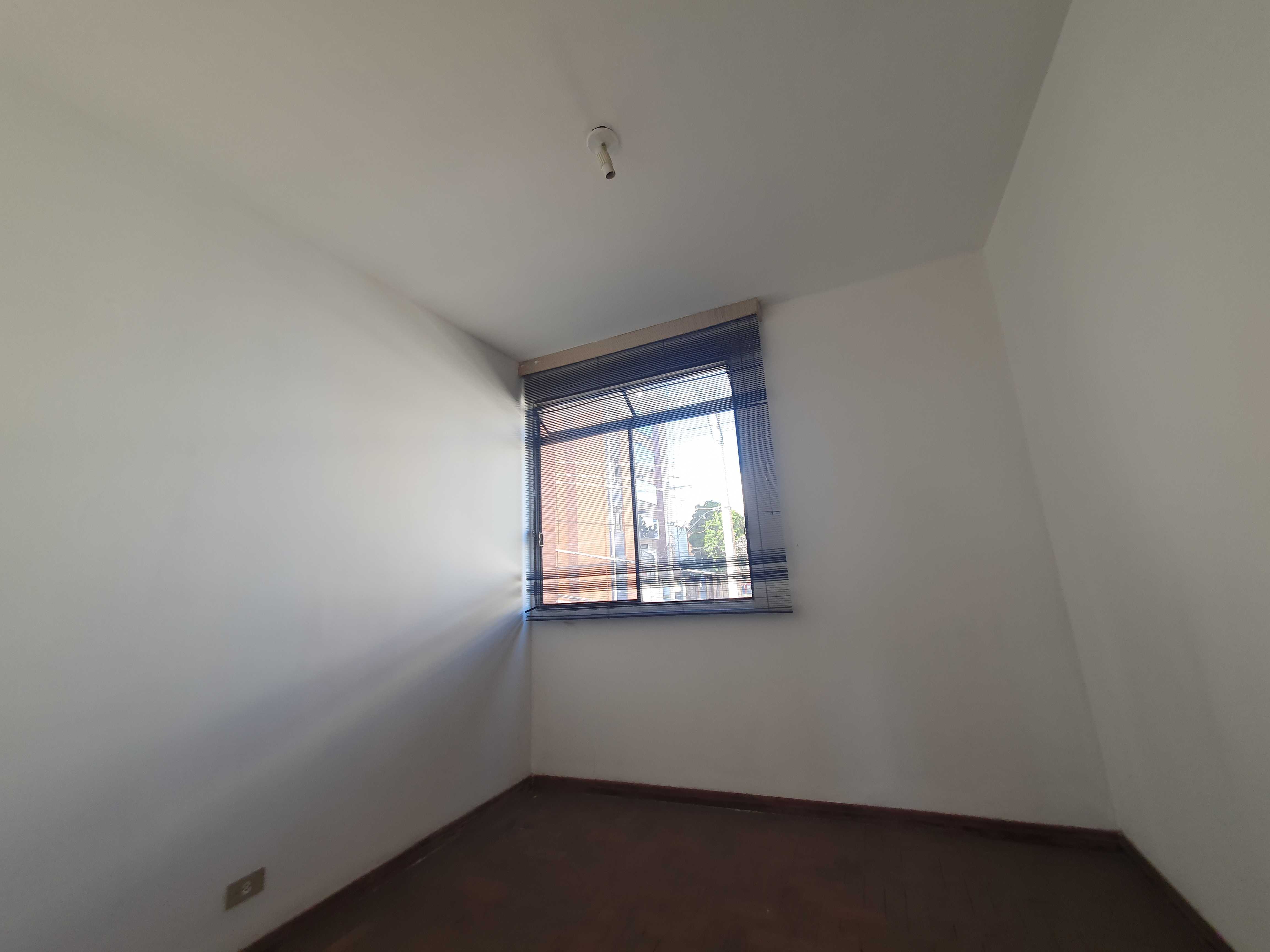 Apartamento à venda com 3 quartos, 110m² - Foto 7