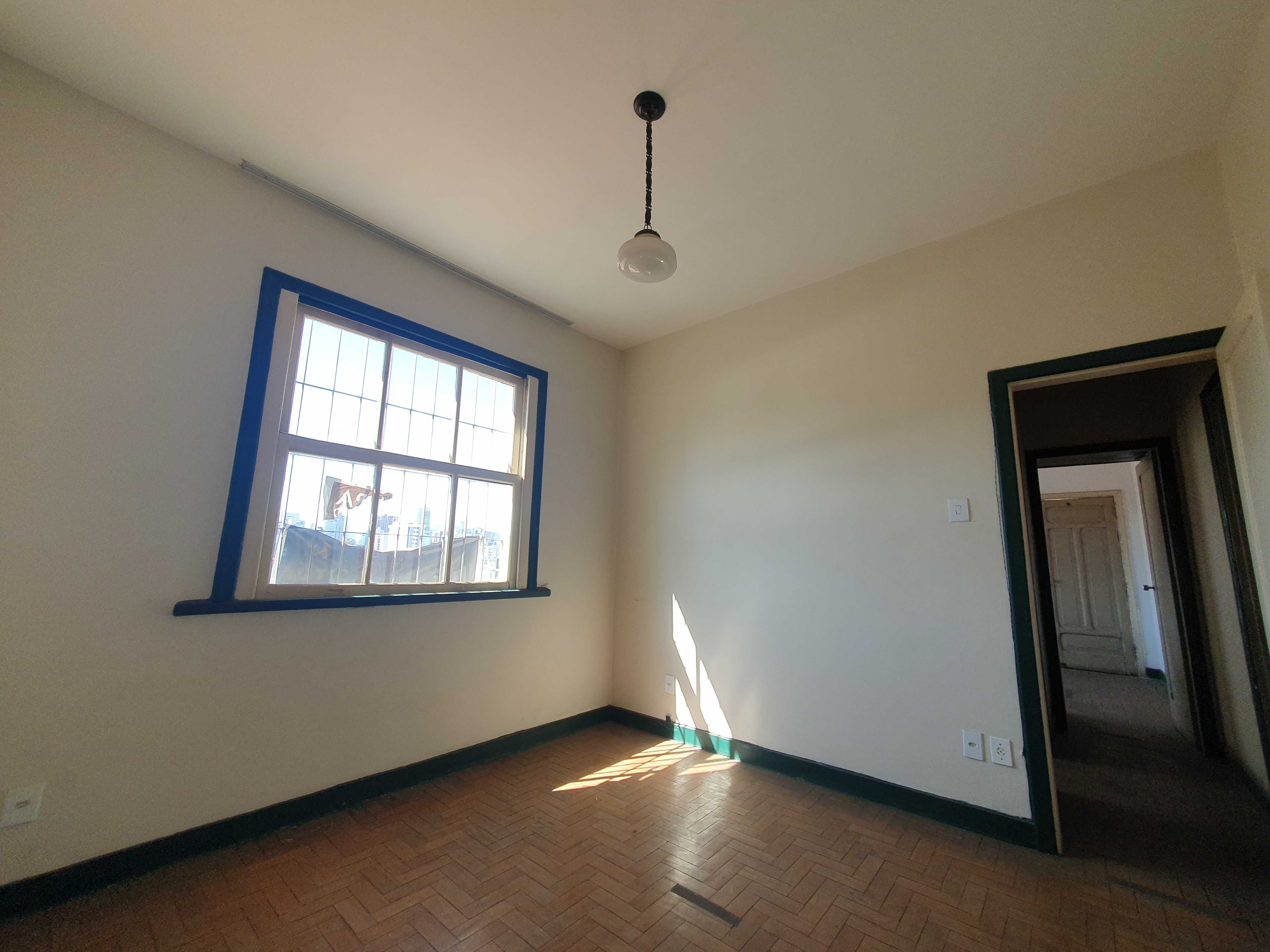 Apartamento à venda com 3 quartos, 101m² - Foto 7