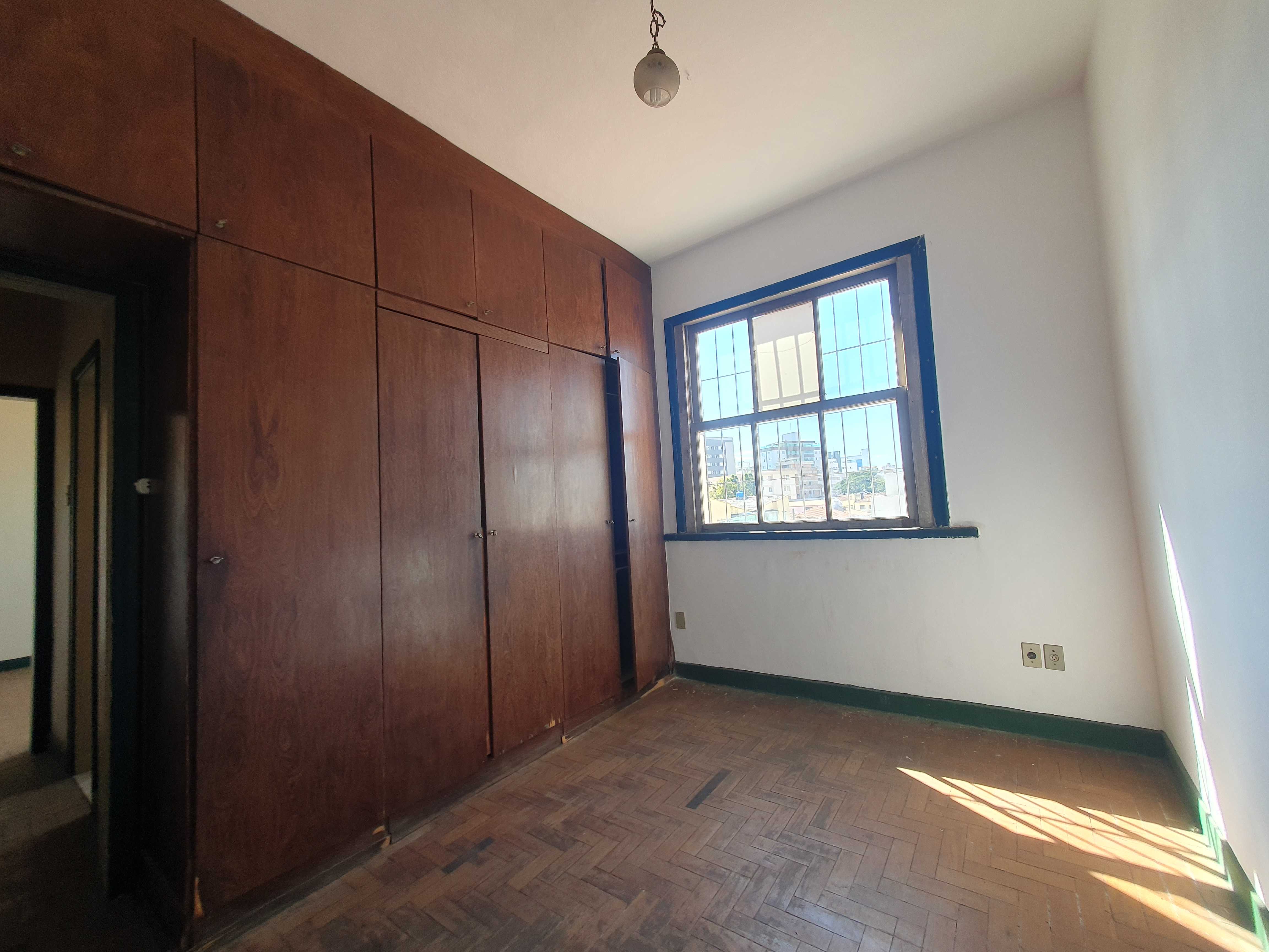 Apartamento à venda com 3 quartos, 101m² - Foto 9