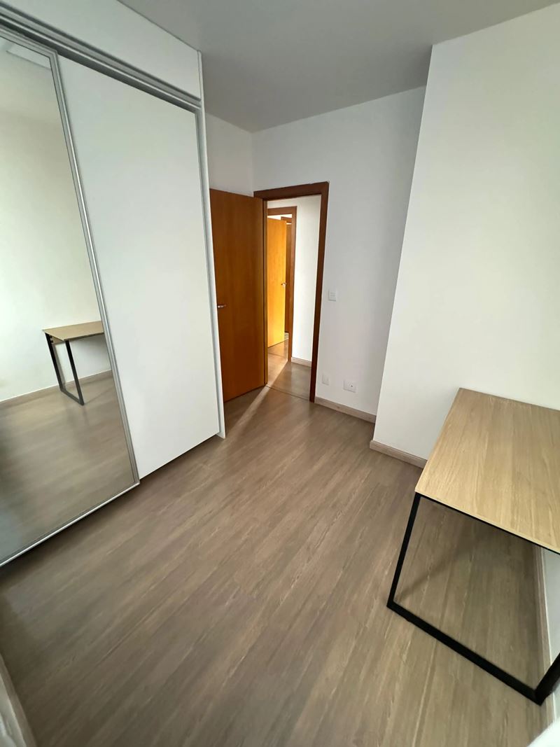 Apartamento à venda com 3 quartos, 156m² - Foto 6