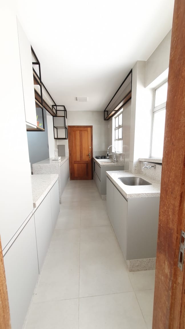 Apartamento para alugar com 3 quartos, 95m² - Foto 8