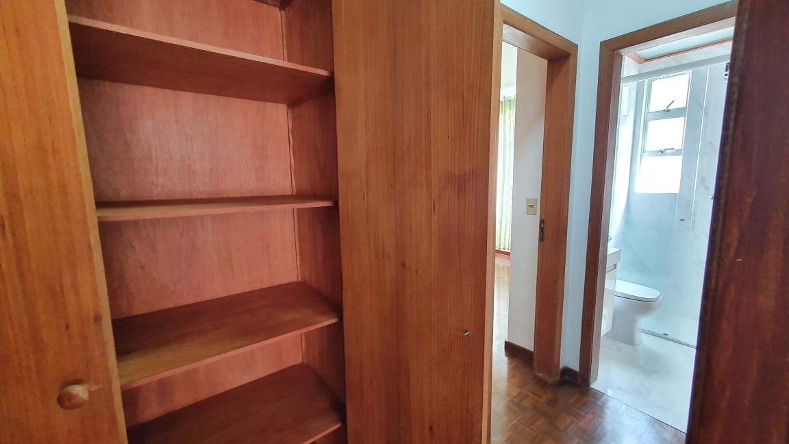 Apartamento para alugar com 3 quartos, 95m² - Foto 17