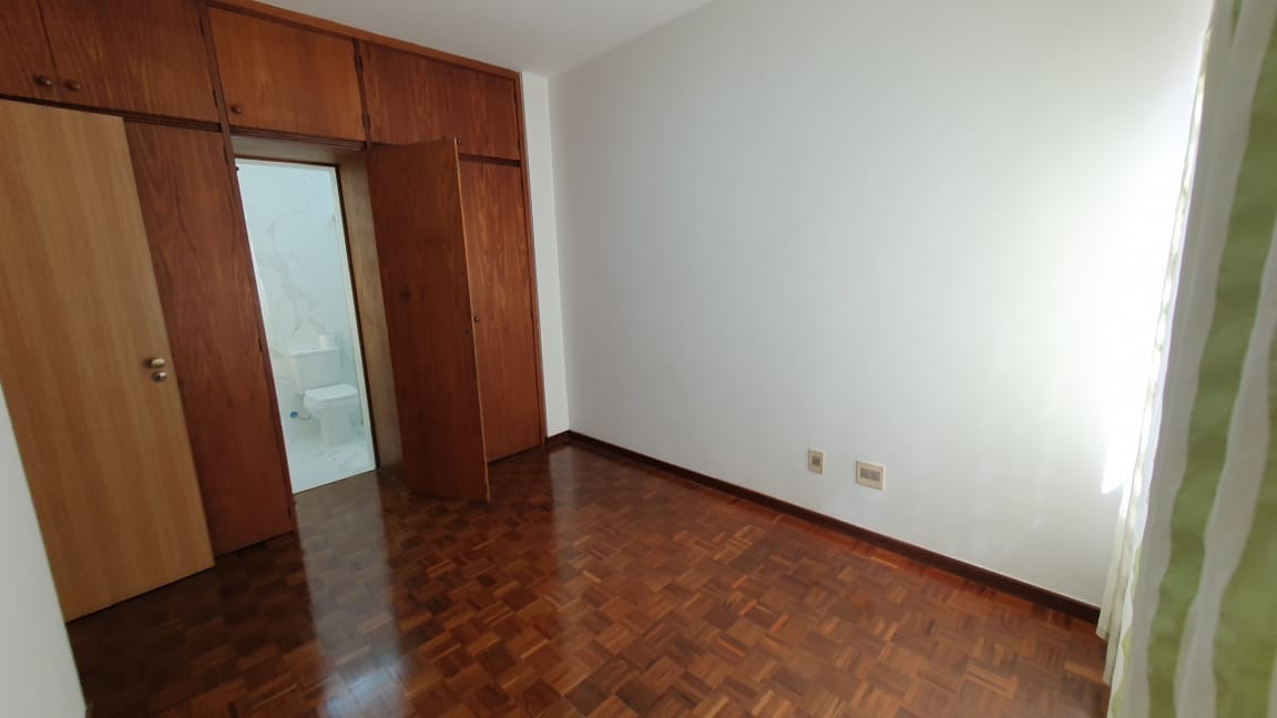 Apartamento para alugar com 3 quartos, 95m² - Foto 19