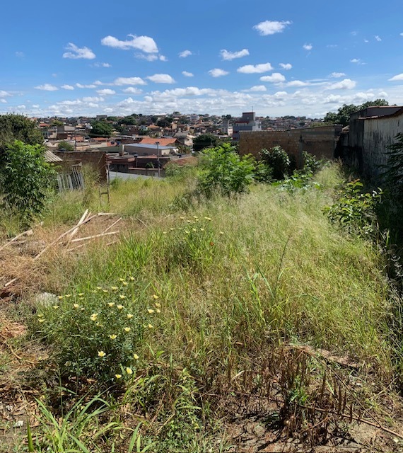 Terreno à venda, 720m² - Foto 1