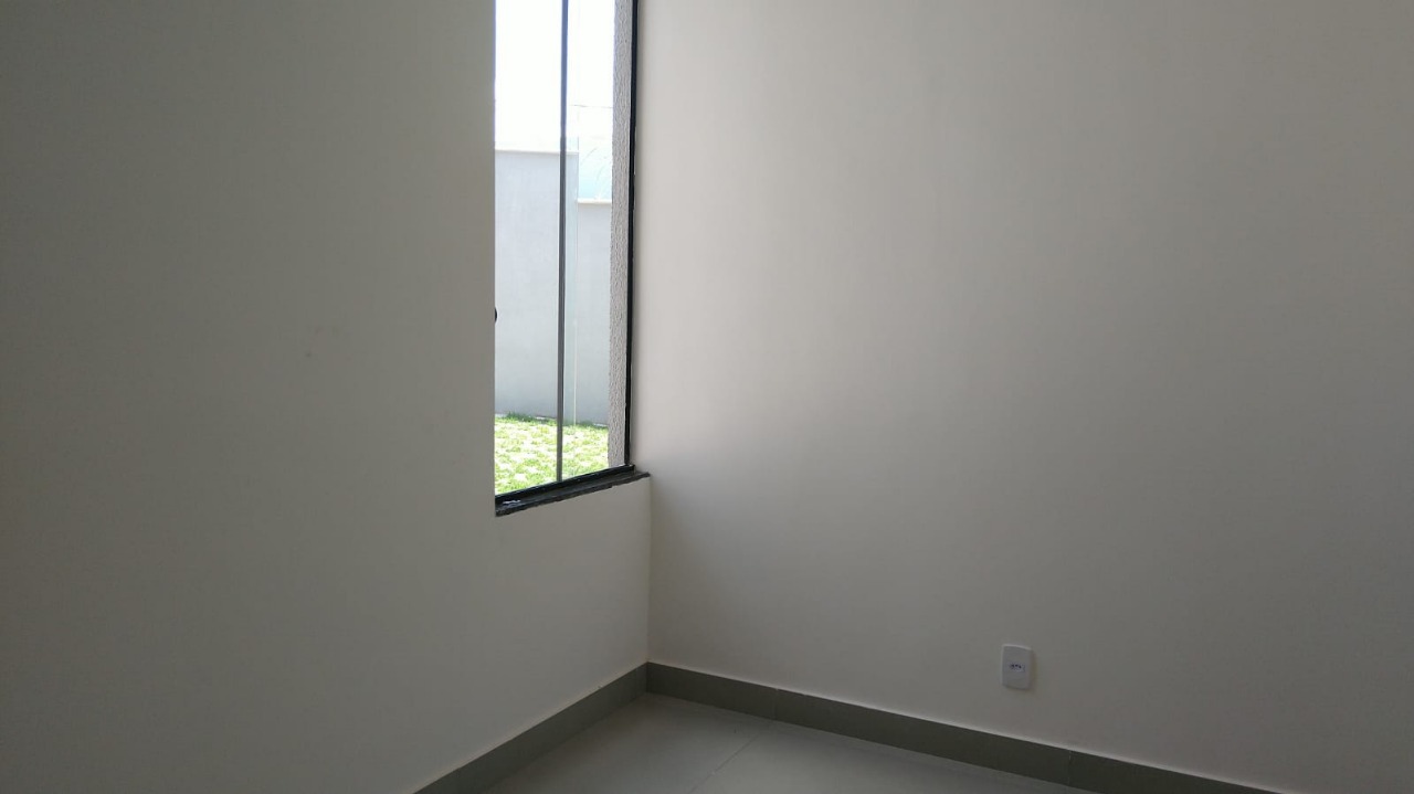 Casa à venda com 3 quartos, 90m² - Foto 8