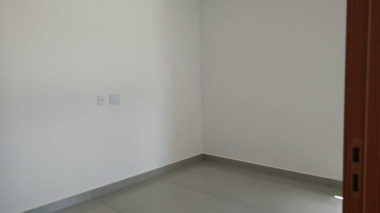 Casa à venda com 3 quartos, 90m² - Foto 3