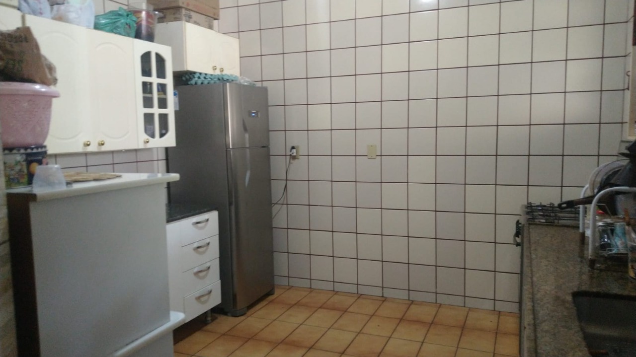 Casa à venda com 3 quartos, 200m² - Foto 15