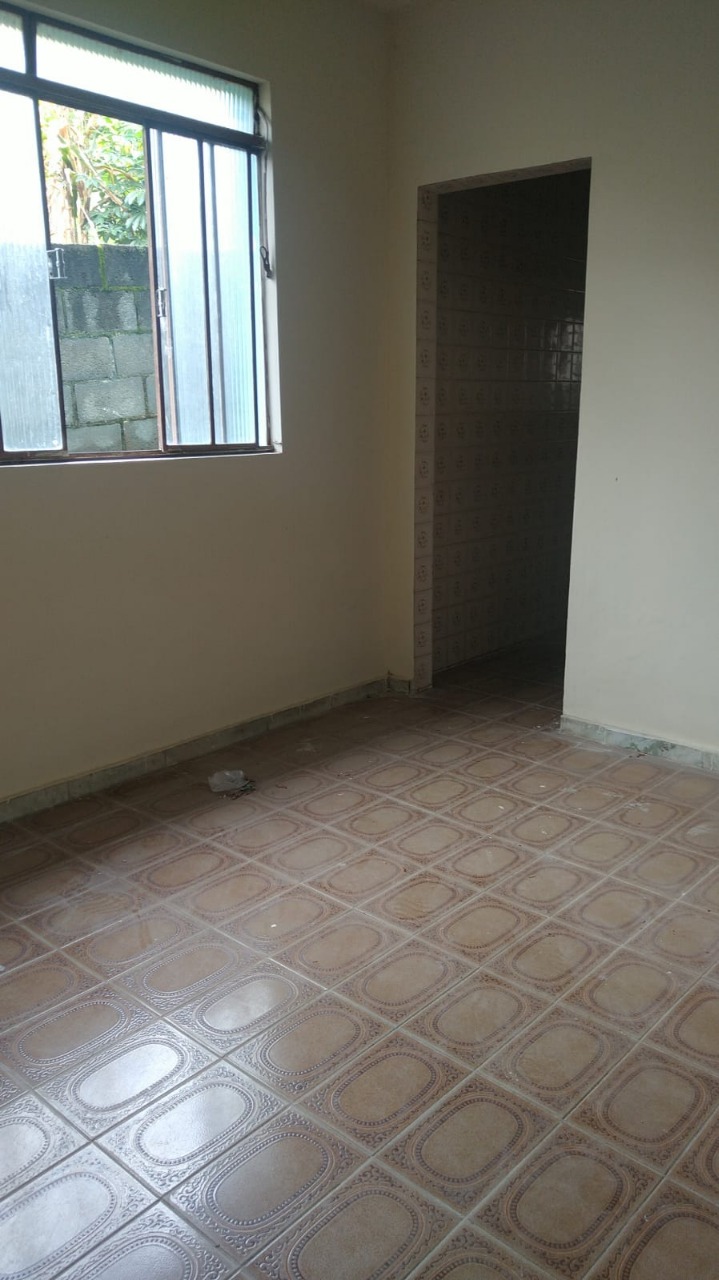 Casa à venda com 3 quartos, 400m² - Foto 4