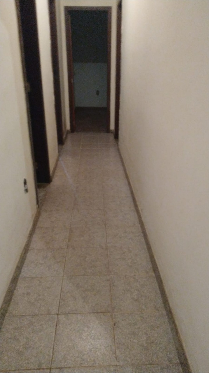 Casa à venda com 3 quartos, 360m² - Foto 8