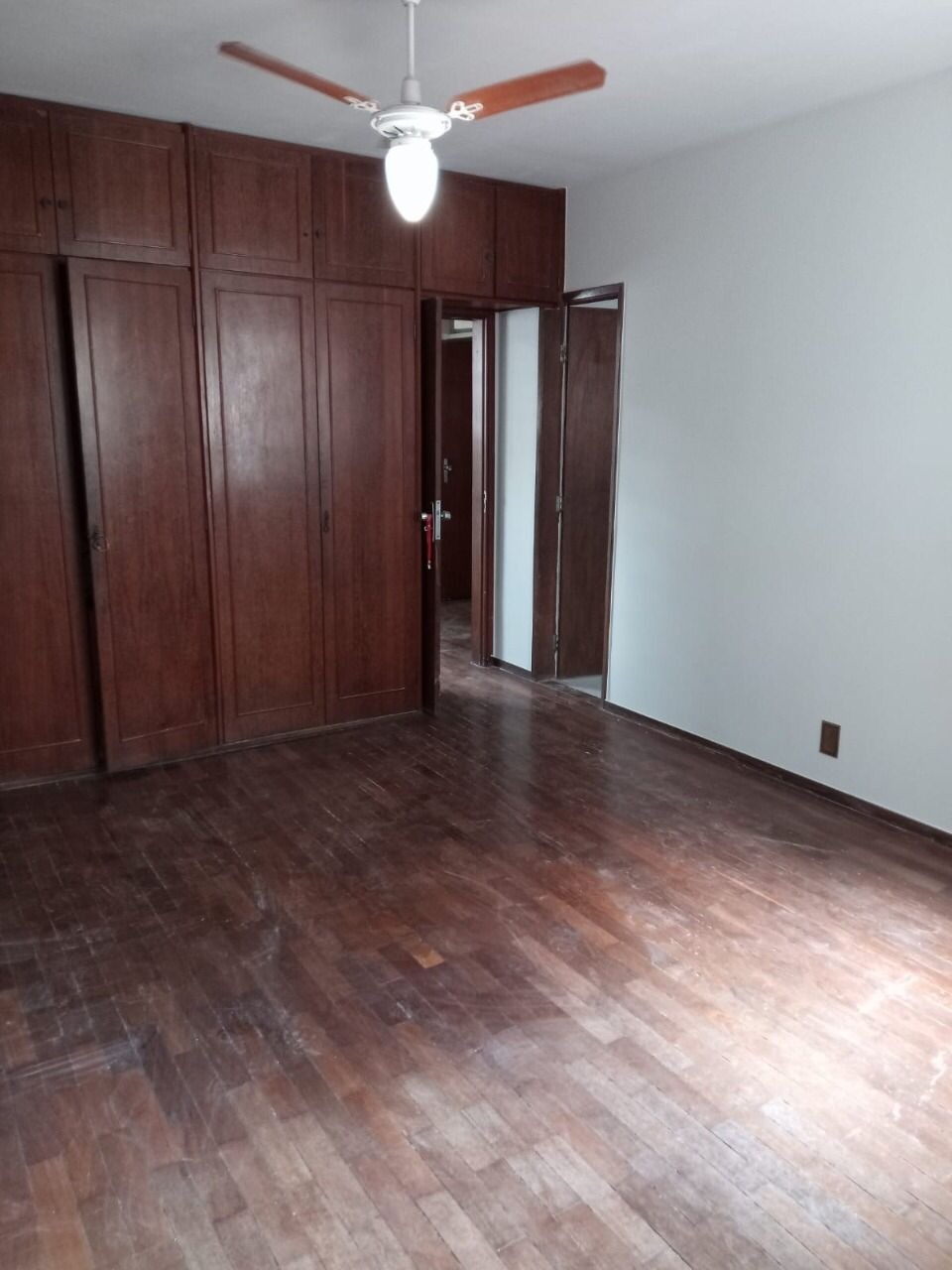 Apartamento à venda com 3 quartos, 120m² - Foto 4