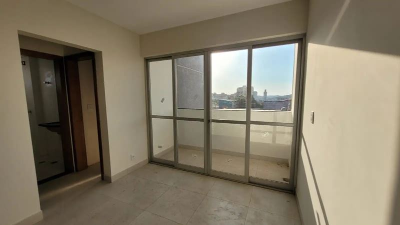 Apartamento à venda com 2 quartos, 55m² - Foto 11