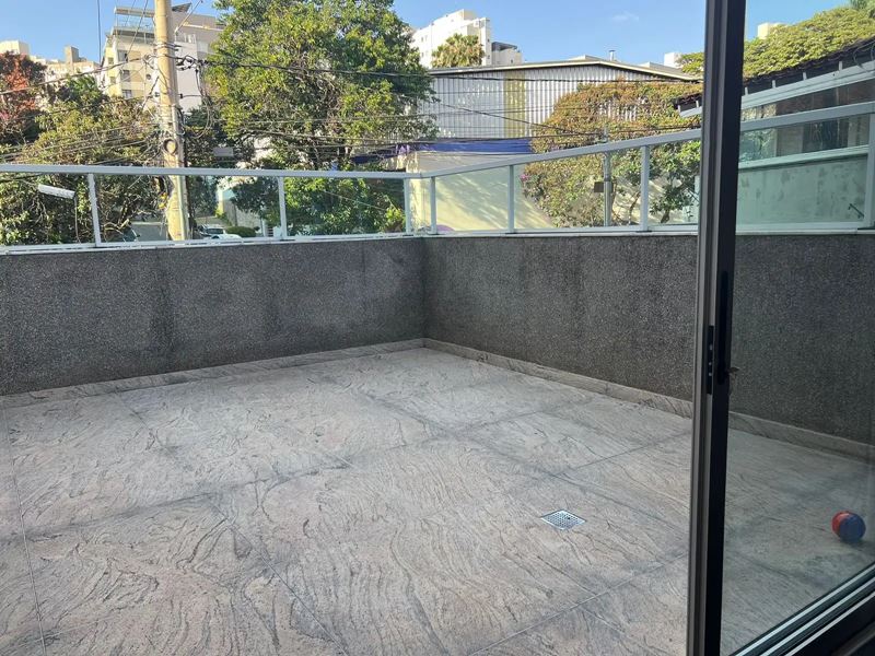 Apartamento à venda com 3 quartos, 127m² - Foto 3