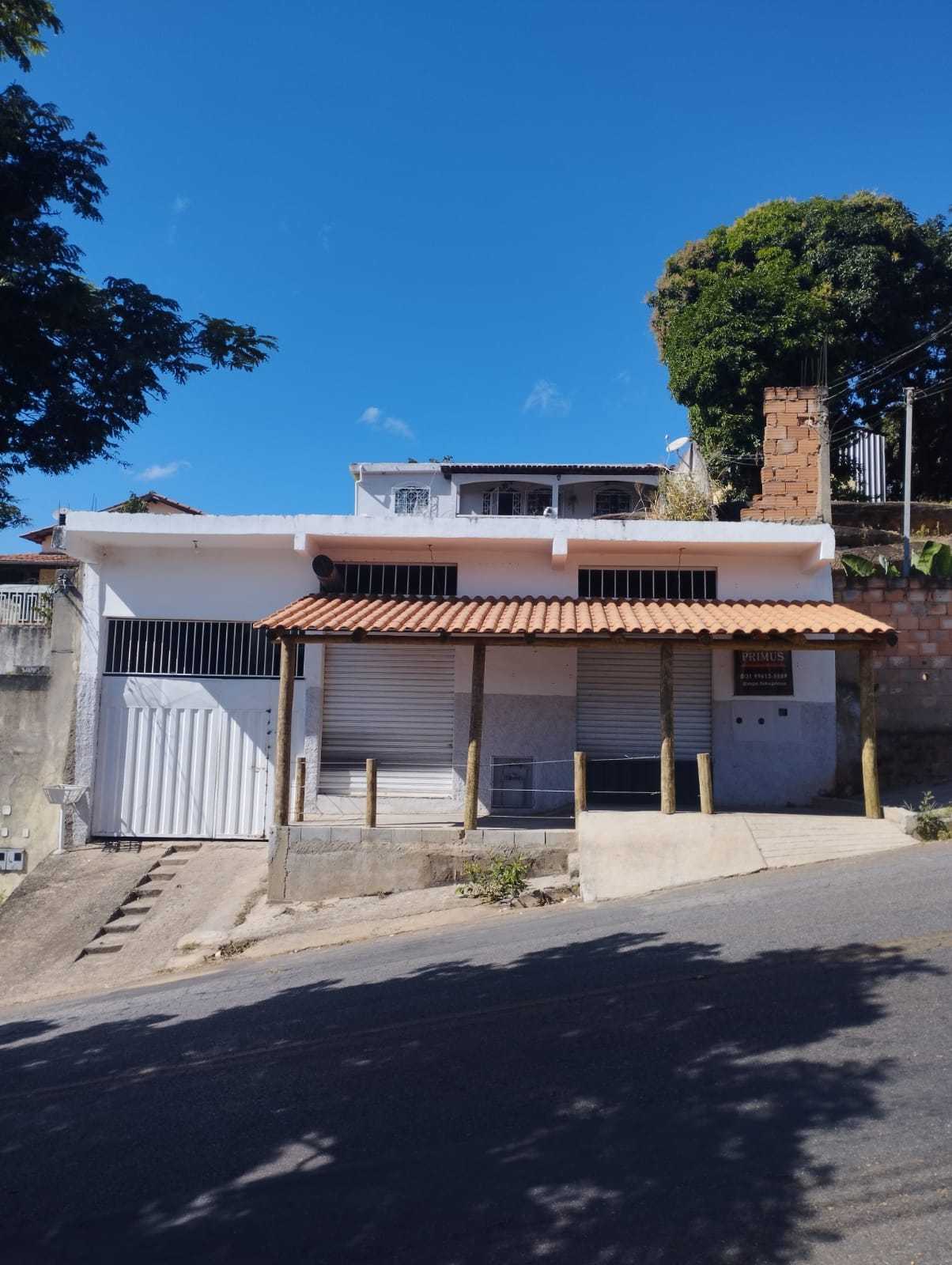 Casa à venda com 3 quartos, 480m² - Foto 1