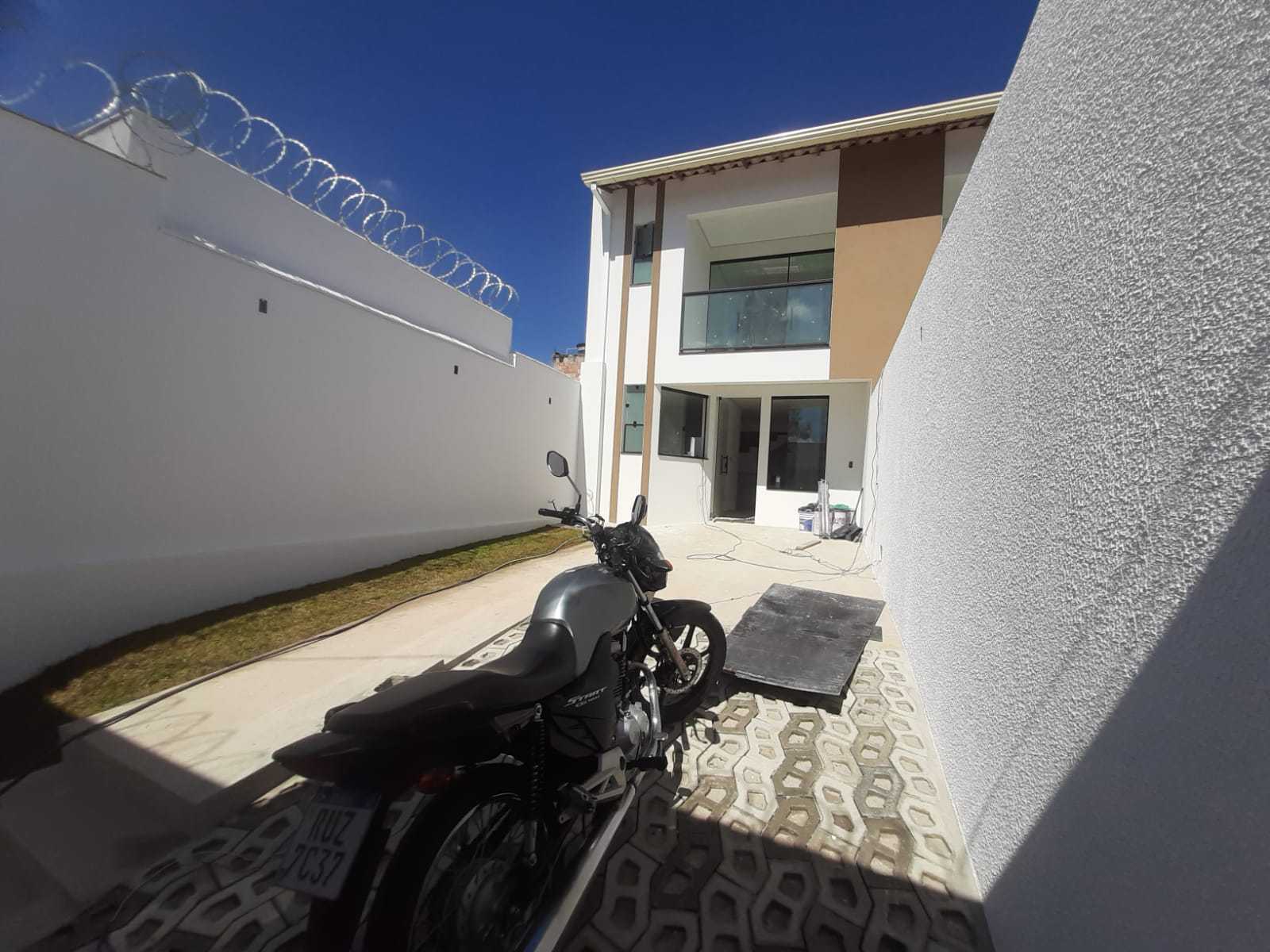 Casa à venda com 3 quartos, 90m² - Foto 2