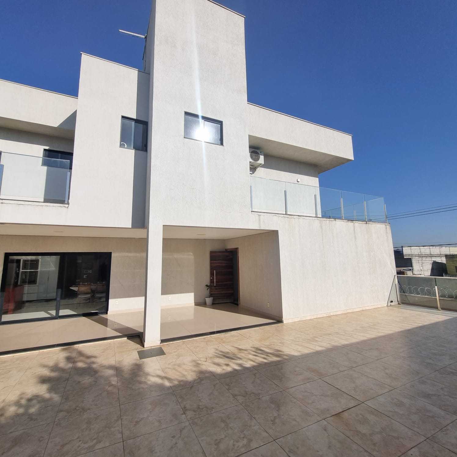 Casa à venda com 6 quartos, 550m² - Foto 2