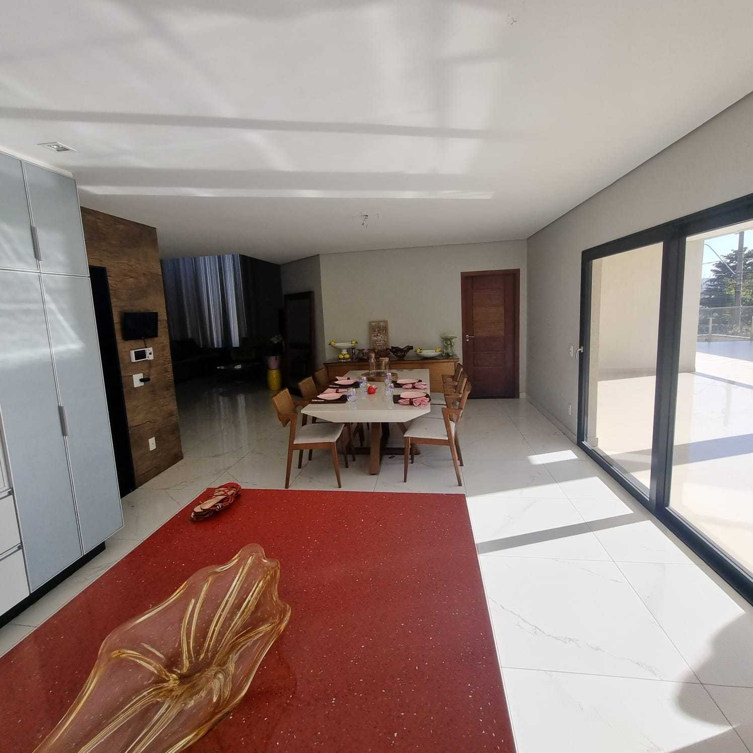 Casa à venda com 6 quartos, 550m² - Foto 13