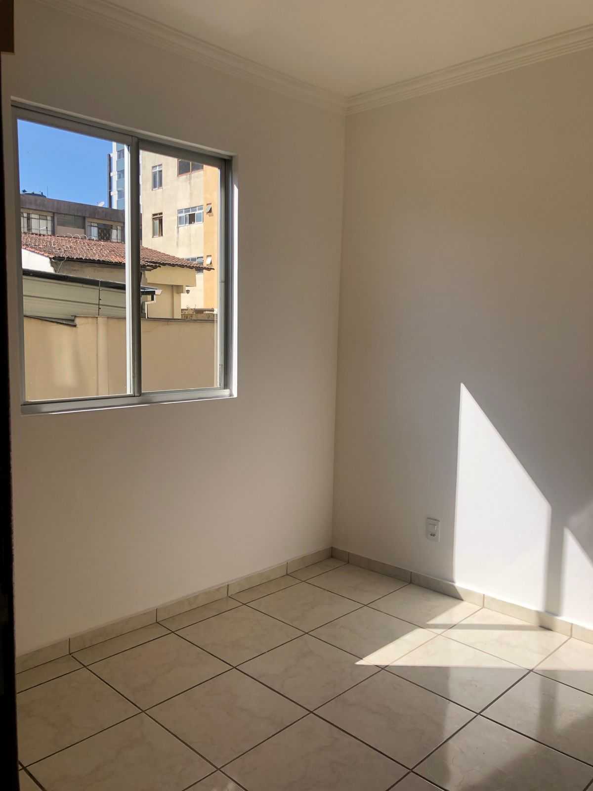 Apartamento à venda com 3 quartos, 104m² - Foto 3